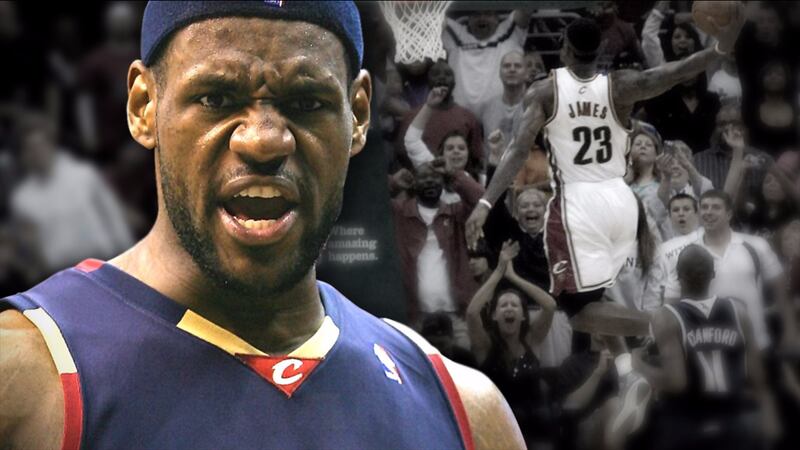 Rare LeBron James rookie card could fetch $200K at auction Rare LeBron James rookie card could fetch $200K at auction