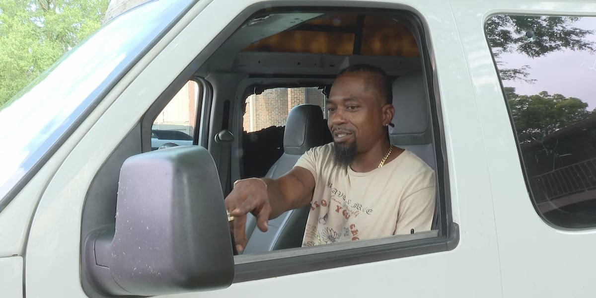 ‘He's our hero': Delivery driver credited with alerting neighbors during deadly Perrysburg fire