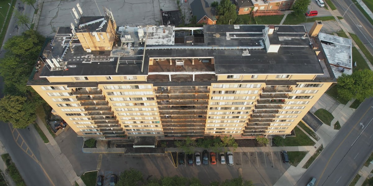 Residents of Executive Towers consider forming a tenant’s union
