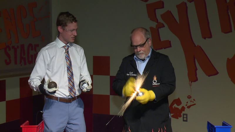 Bang, crash, spark & flash! Dan and Carl are creating a small and simple example of a thermite...
